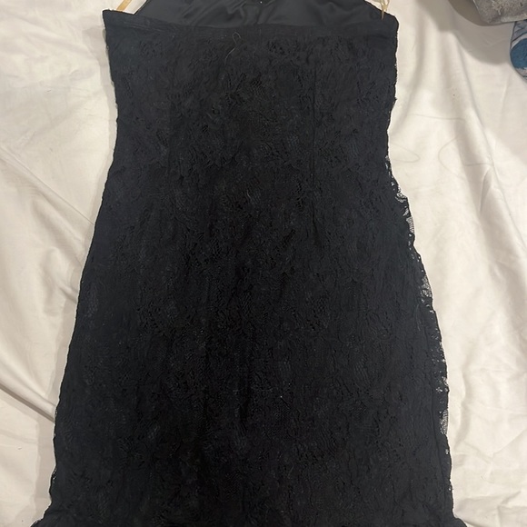Forever 21 Black Strapless Lace mini Dress great for Valentine’s Day - Picture 4 of 8